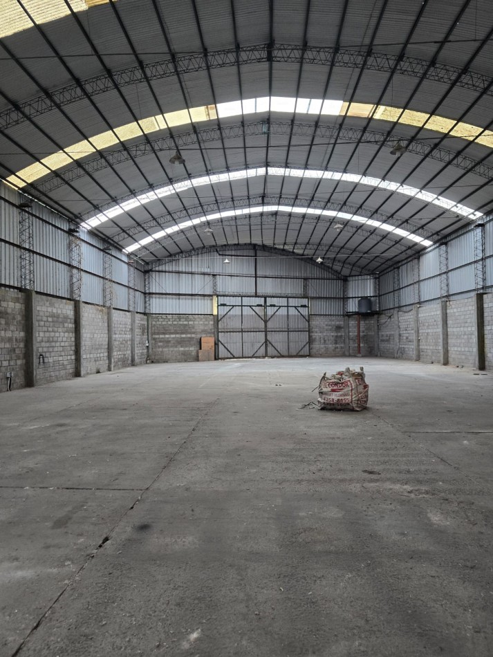 se alquila Galpon de 800 m2