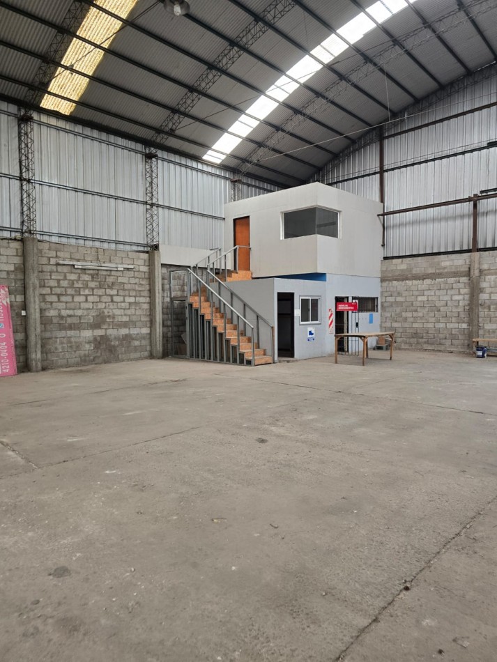 se alquila Galpon de 800 m2