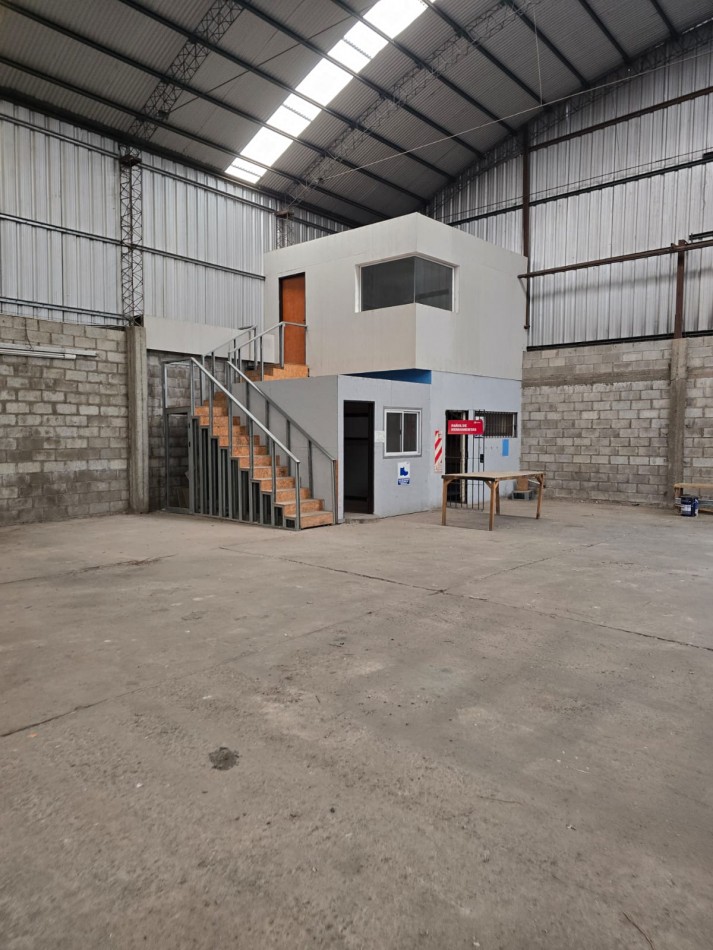 se alquila Galpon de 800 m2