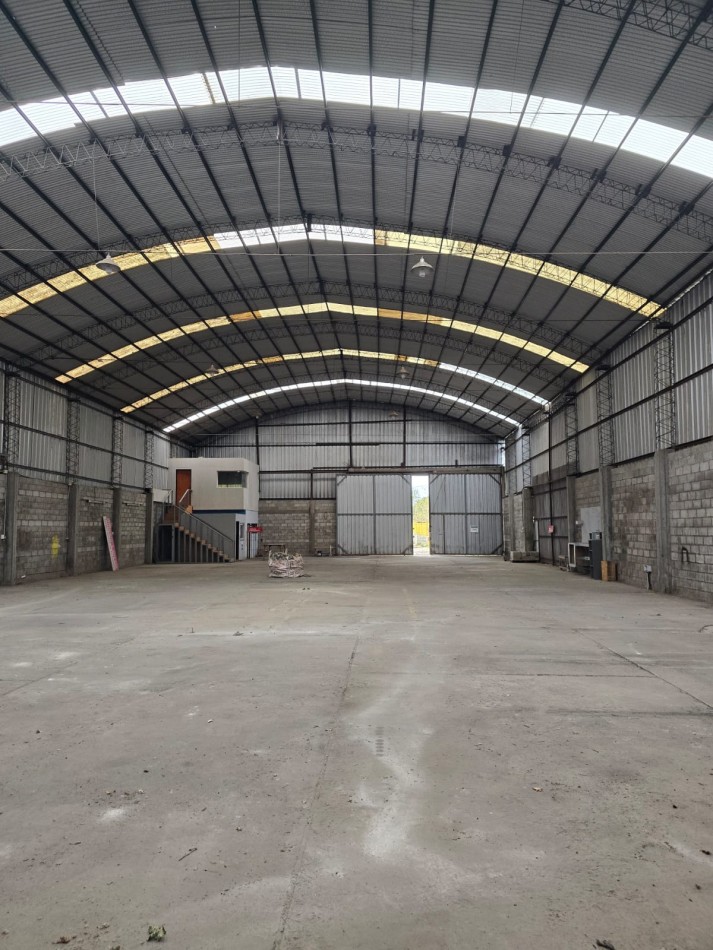 se alquila Galpon de 800 m2