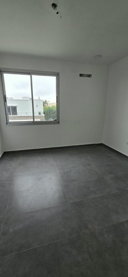 Se alquila propiedad en Barrio los troncos 