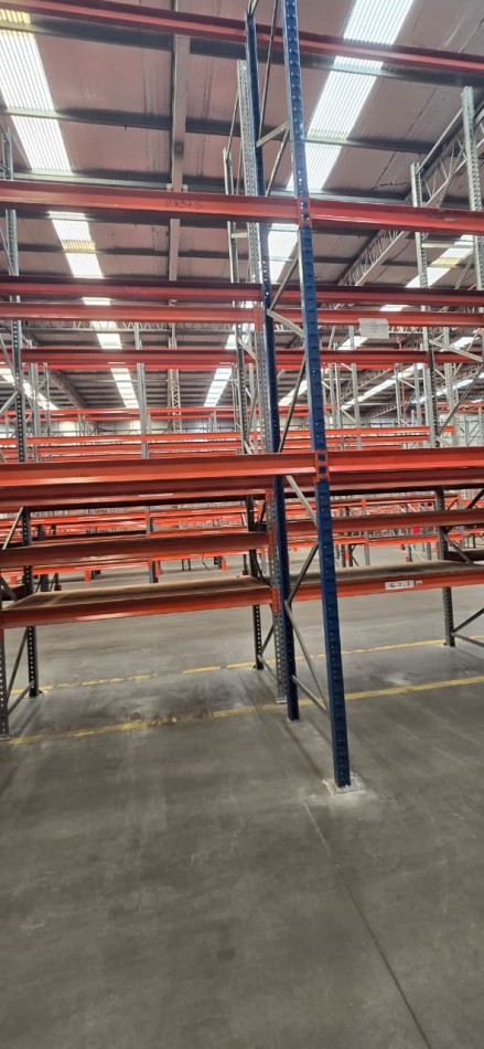 Se alquila galpon. Ideal supermercado