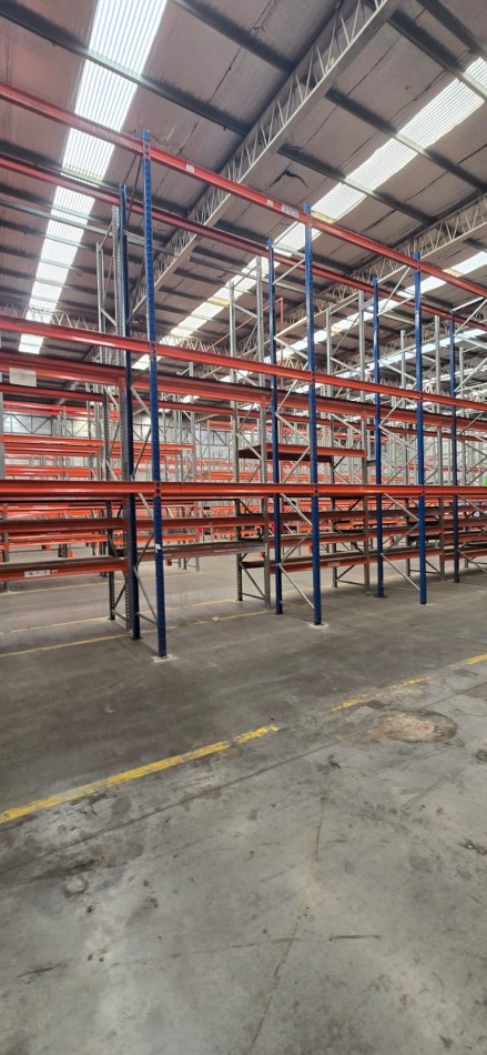 Se alquila galpon. Ideal supermercado