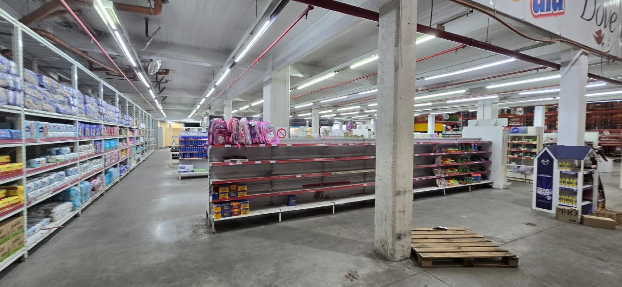 Se alquila galpon ideal mayorista-distribuidora